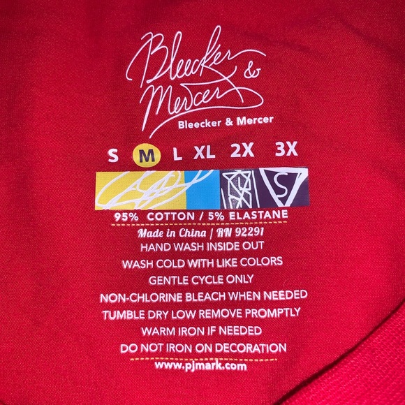 Red bleecker and Mercer short sleeve top - Picture 3 of 3